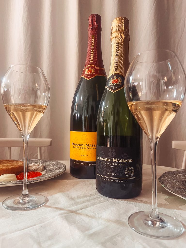 Astra Winesin valinnat blinien kanssa herkutteluun